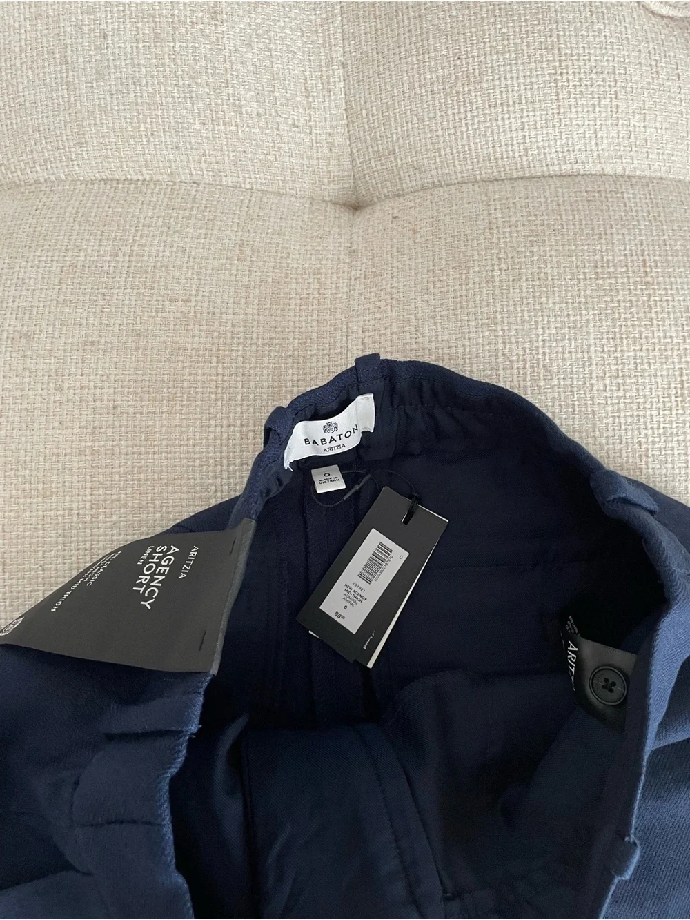 NWT Aritzia Babaton New Agency Mid-Thigh Short PowerLinen™ Admiral Navy $98